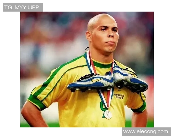 全球顶尖足球明星盘点他们的传奇成就与影响力